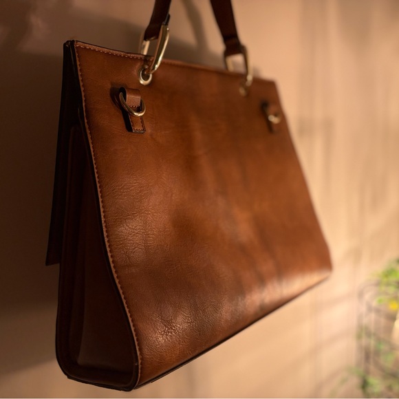 Steve Madden Structured Satchel Tote | Great Condition - Picture 8 of 10